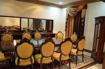 Palm Towers Aparthotel 4*